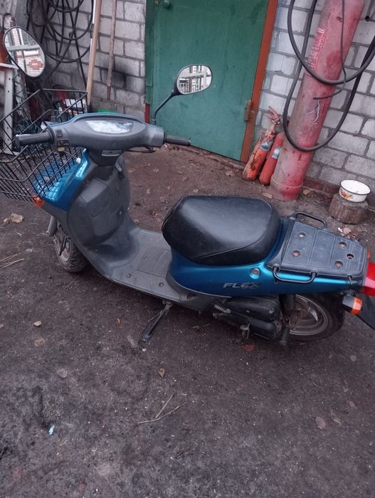 Мопед, скутер продам.