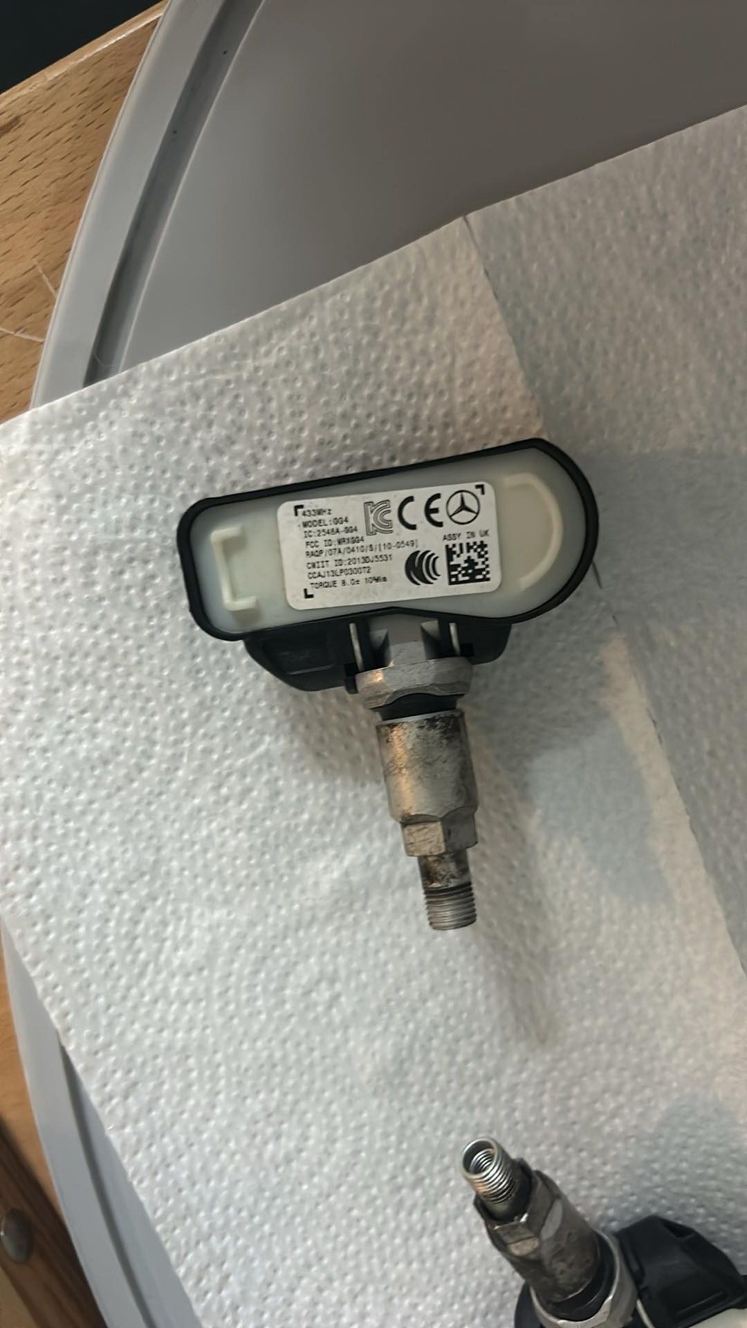4x Czujniki ciśnienia TPMS oryginał MERCEDES GG4 MRXGG4 2546A-GG4