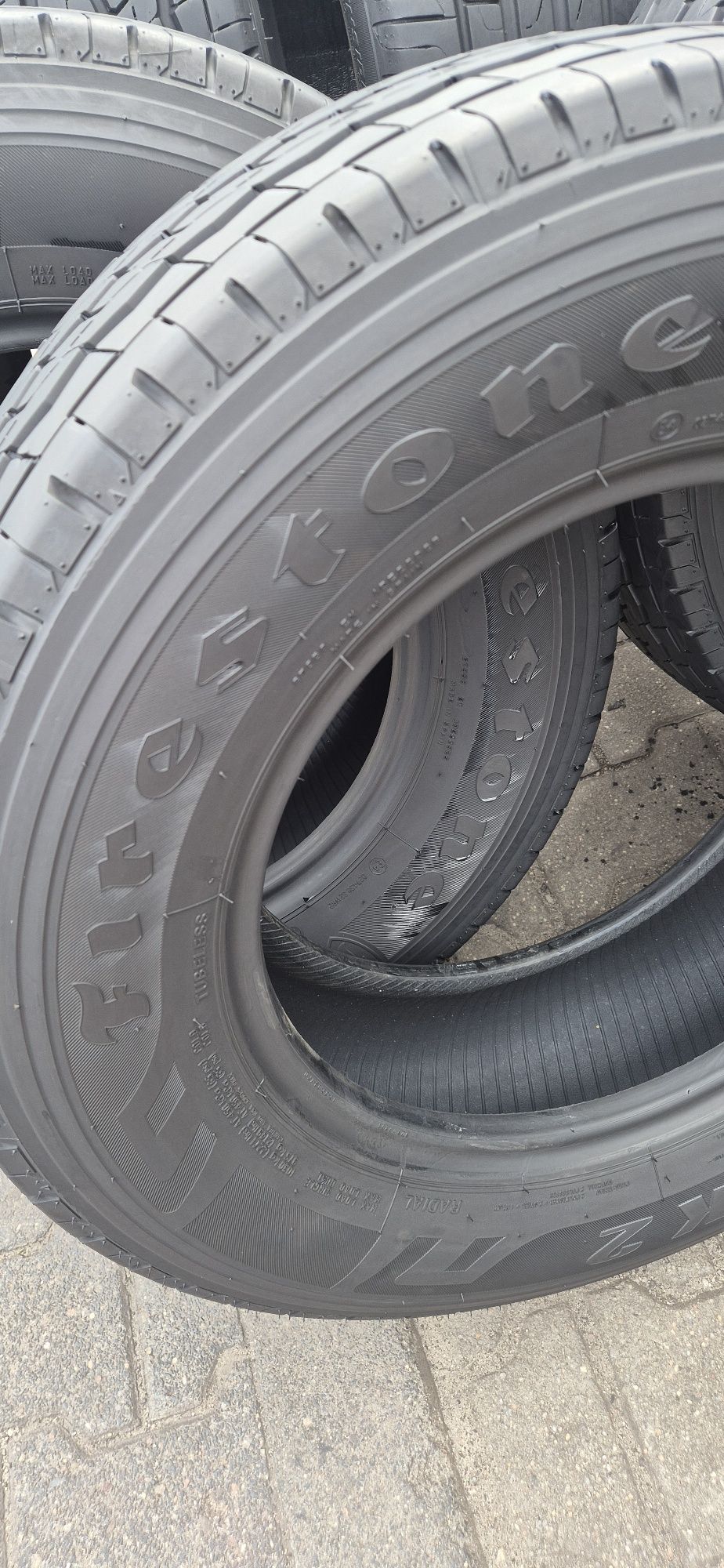 Para opon letnich Firestone 215 70r 15 C bus