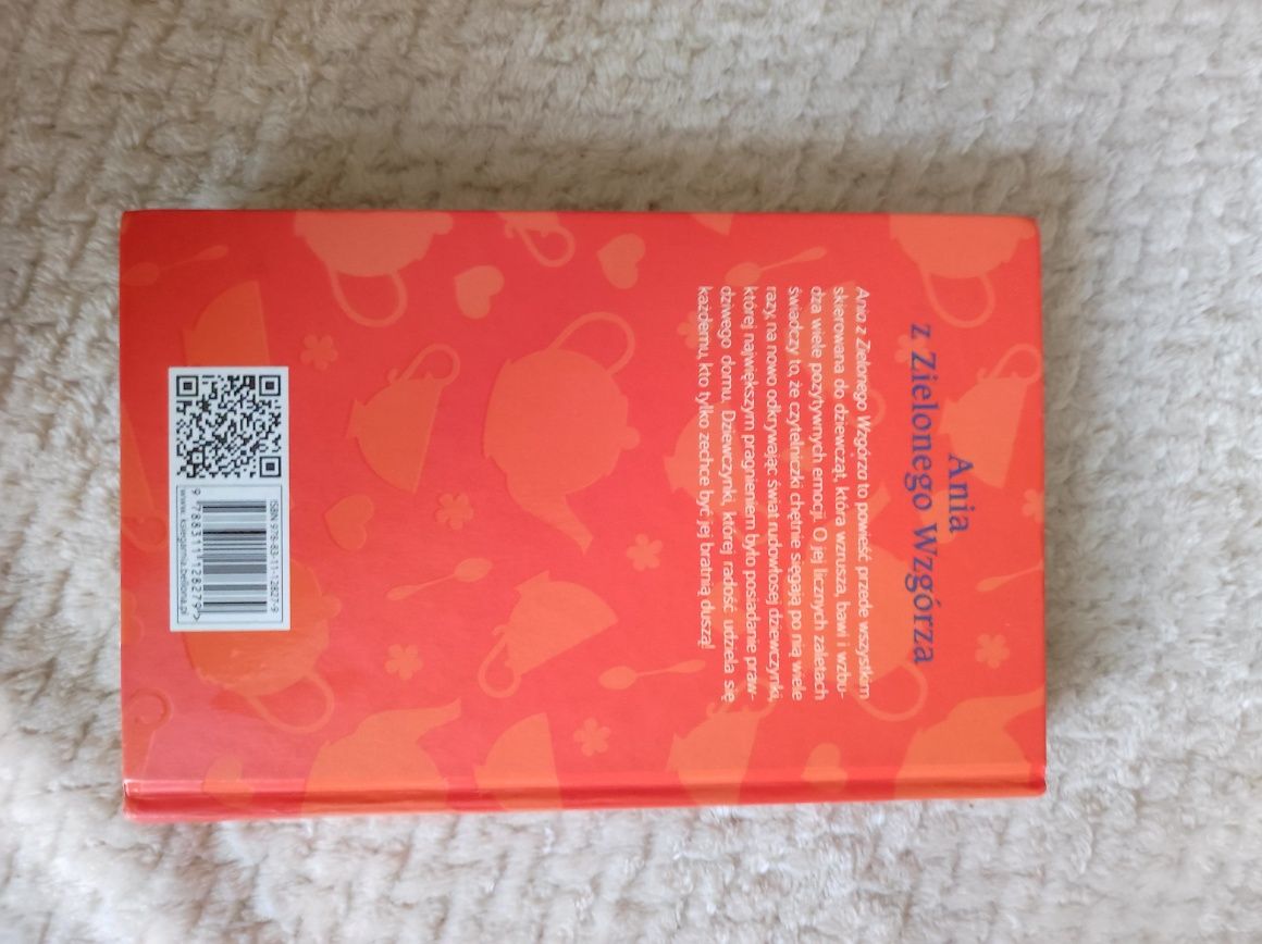 Perły literatury młodzieżowej - Ania z Zielonego wzgórza - Montgomery