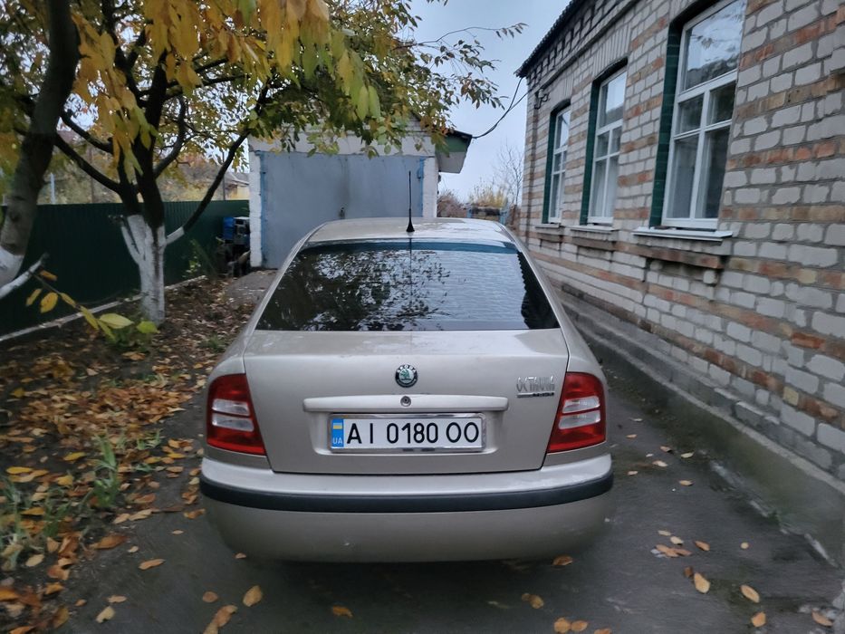 Шкода Октавія Tour 1.8 t.
