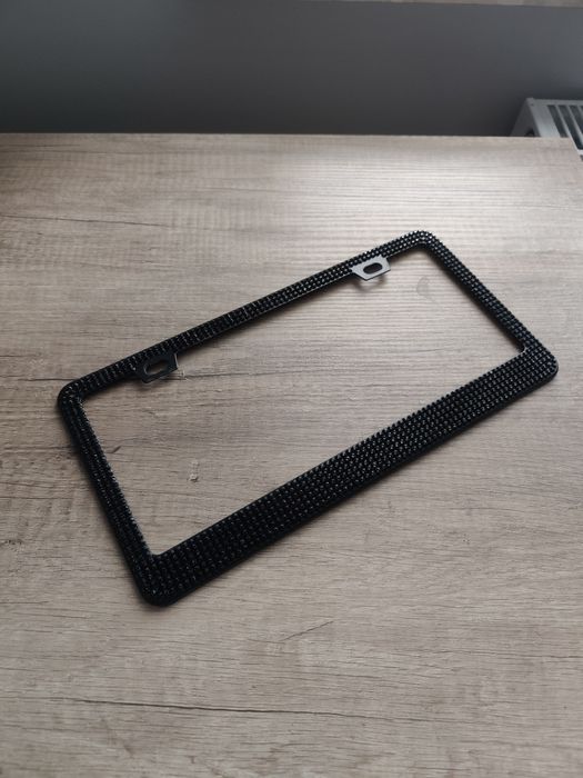 Ozdobna metalowa ramka tablicy USA diamenciki gadżet AmCar USA Rzeszów