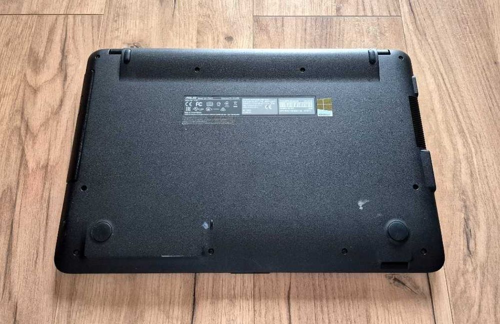 Laptop Asus F540S 15,6" 4GB RAM 500GB HDD Windows 10 Home