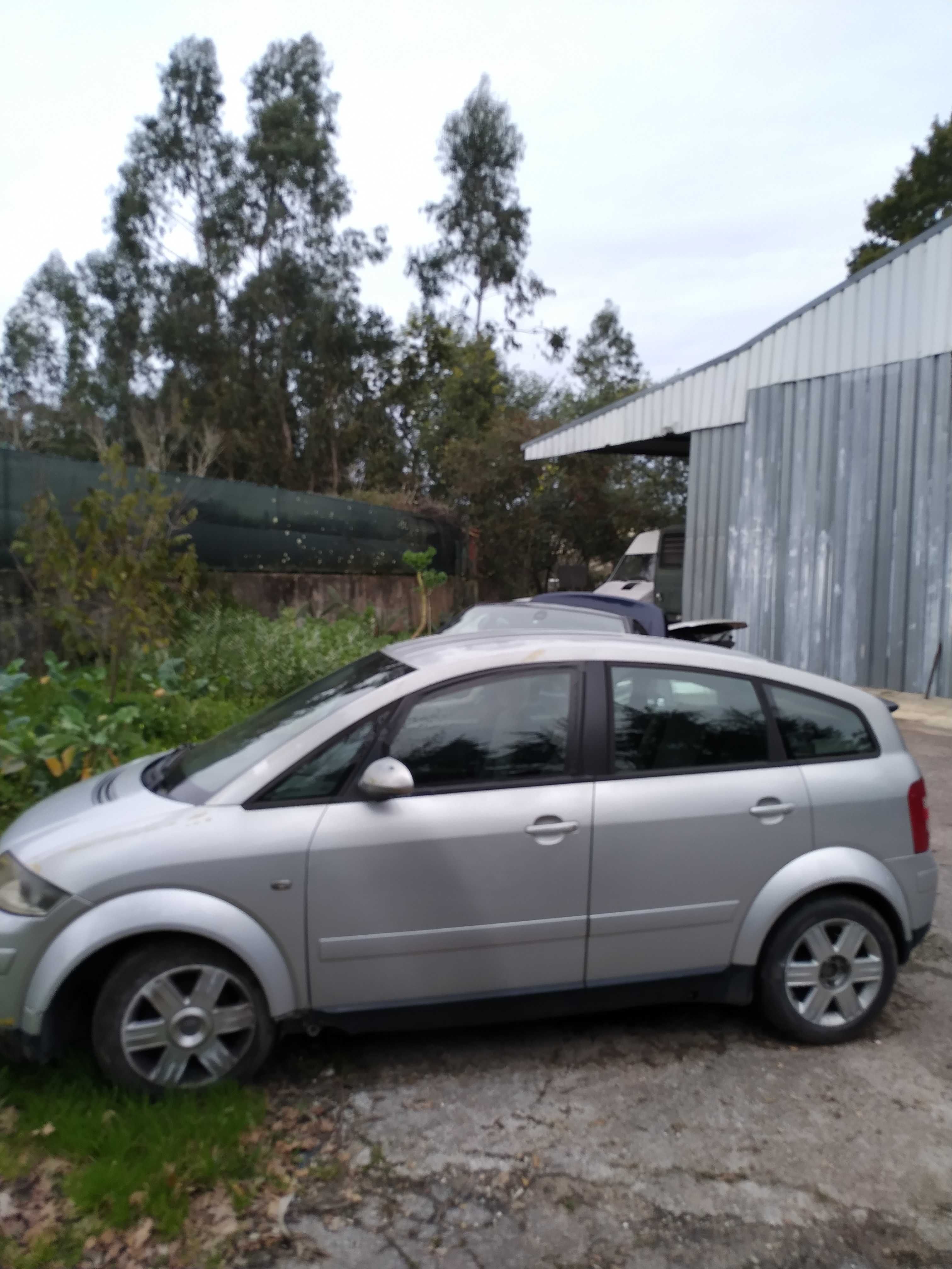 Audi A2 2001 - venda de peças