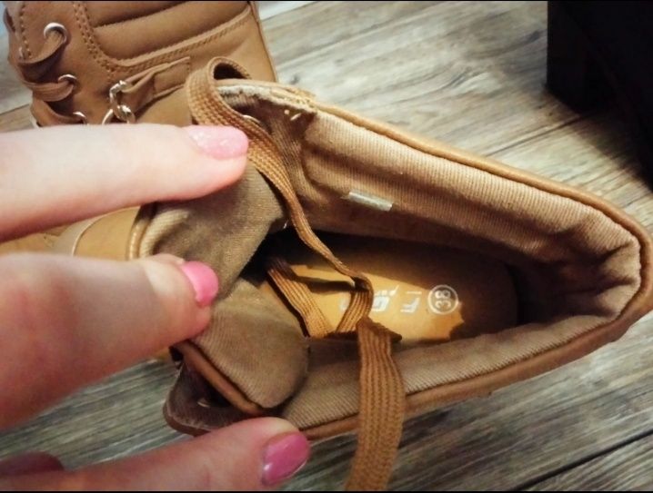 Buty jesienne, zimowe, musztardowe, na koturnie, Born2Be