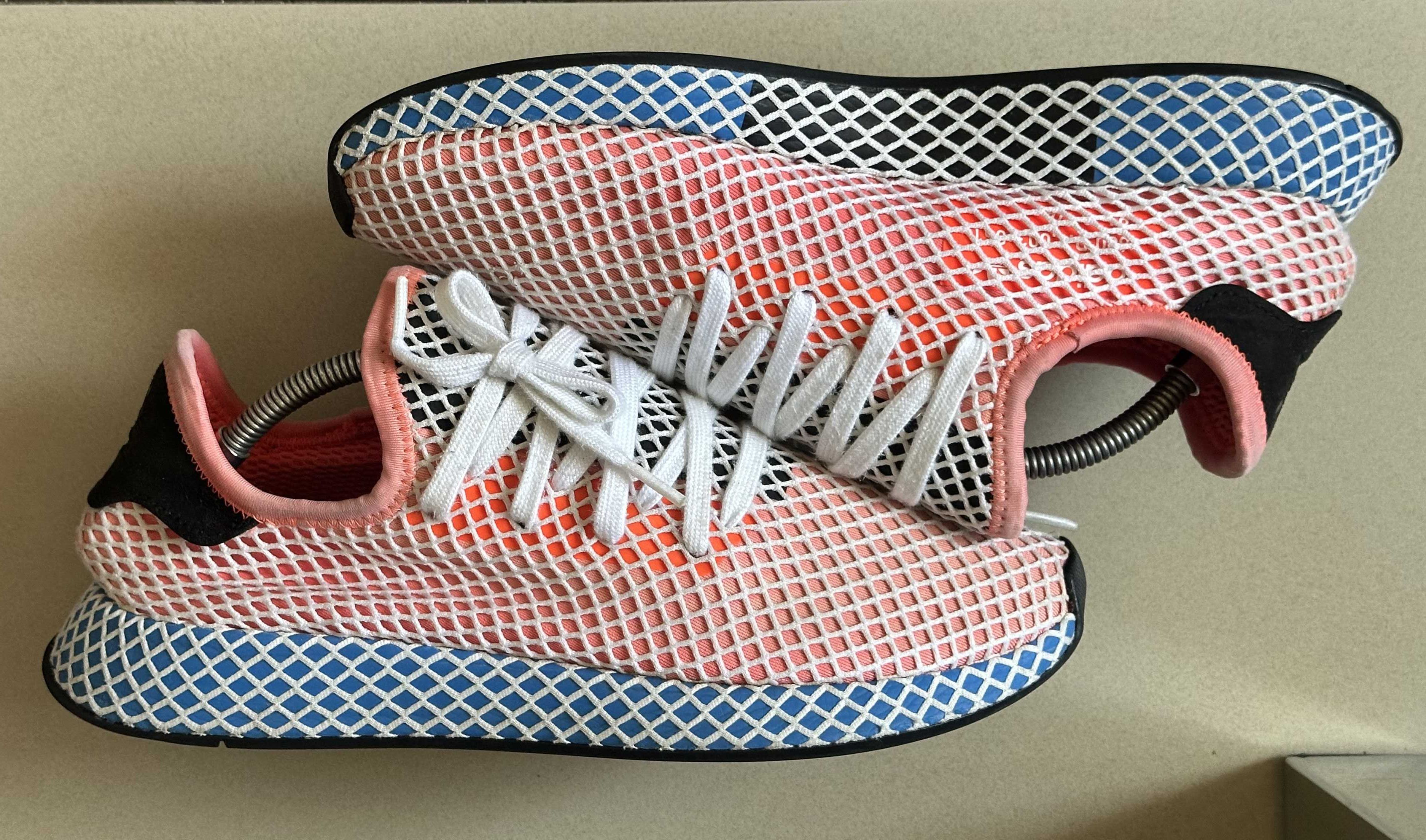 Беговые кроссовки Adidas Deerupt Runner р-р EUR-44/43-28 см.