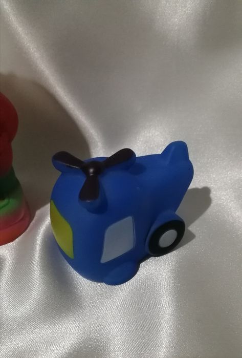 Гномик и Вертолет. Резиновые игрушки.