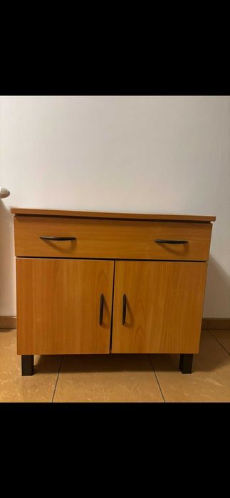 oddam za darmo szafki i drewniany panel ścienny z lustrem