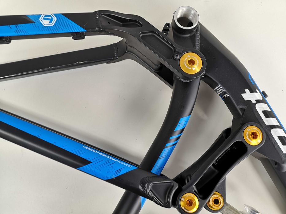 Nowa rama BERGAMONT Straitline team DH / S / 26"