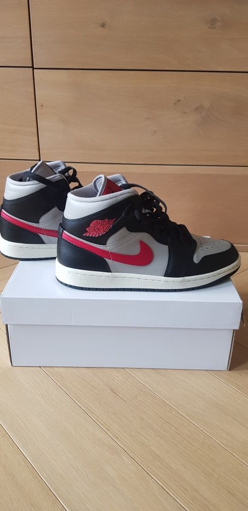 AIR Jordan 1 Mid