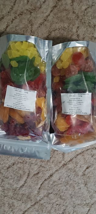 Спеції та сухофрукти