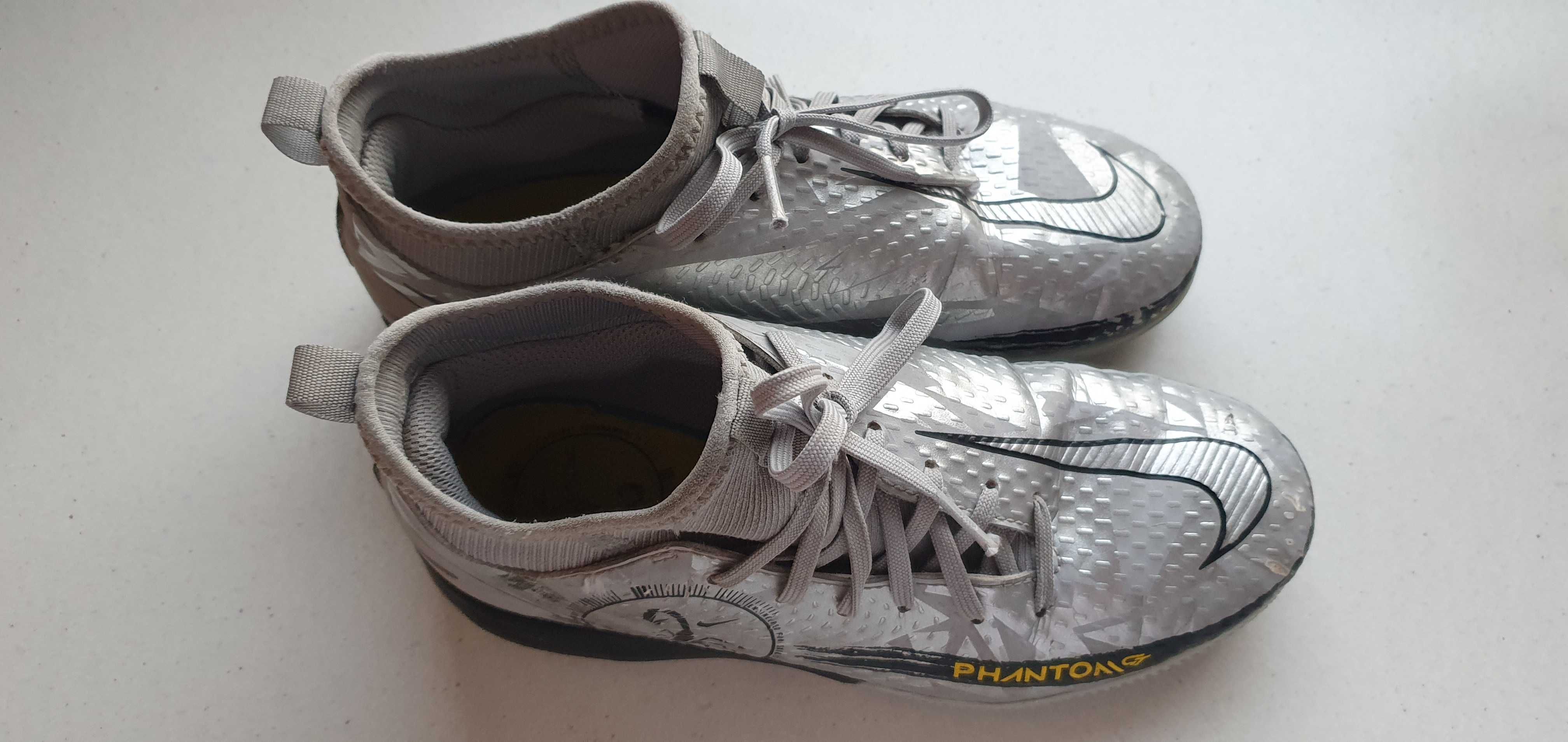 NIKE PHANTOM R.34 halówki