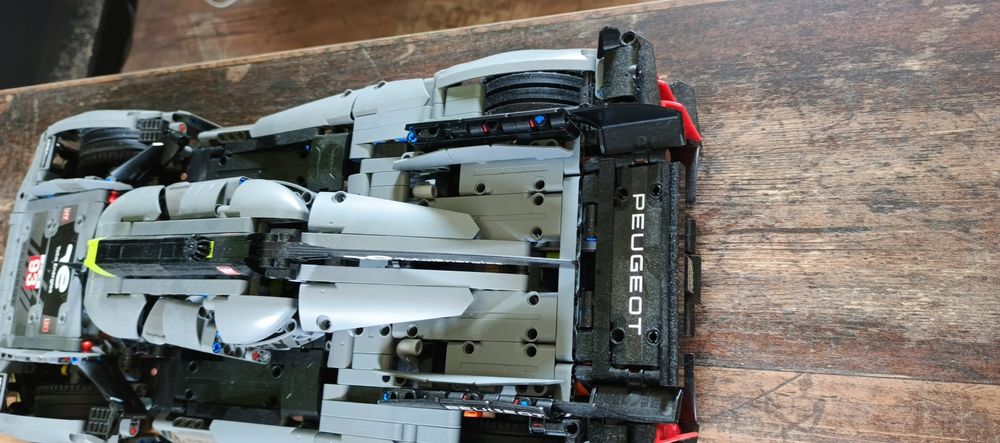 Lego technic peugeot 9x8 93 hybrid
