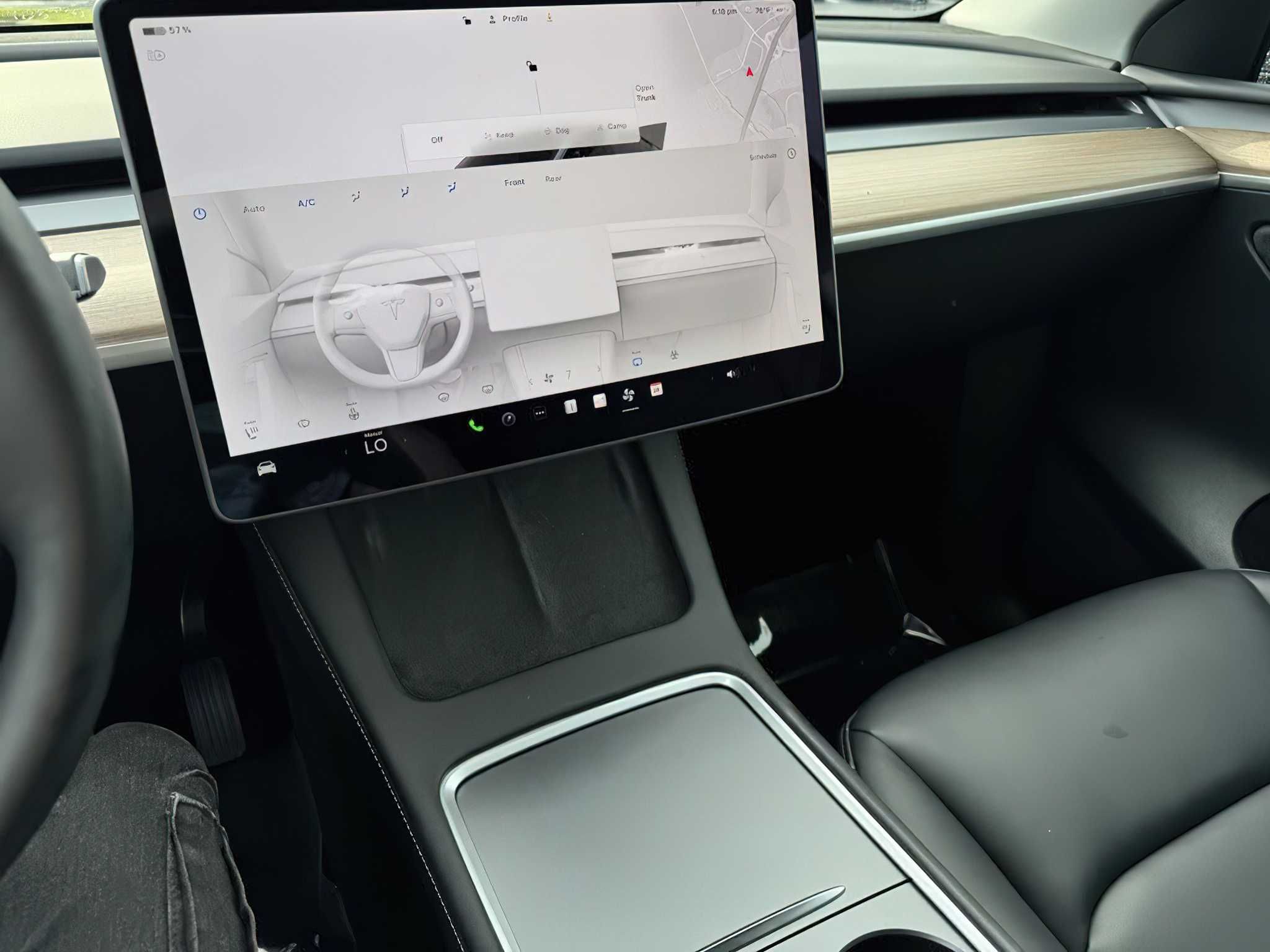 Tesla Model Y Long Range 2025
