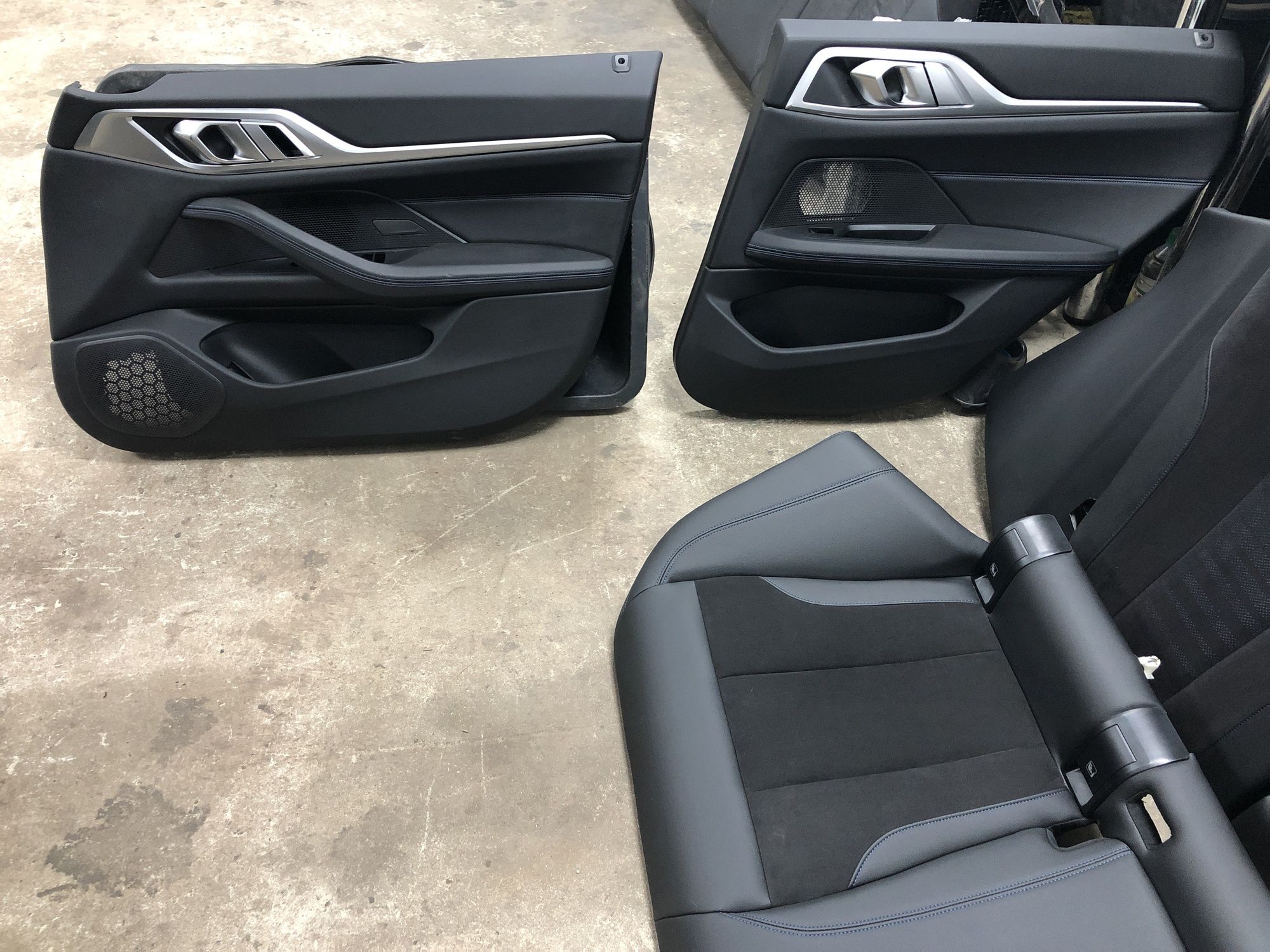 Комплектний салон сидіння з картами M-пакет (Англія) BMW i4 G26 2021-