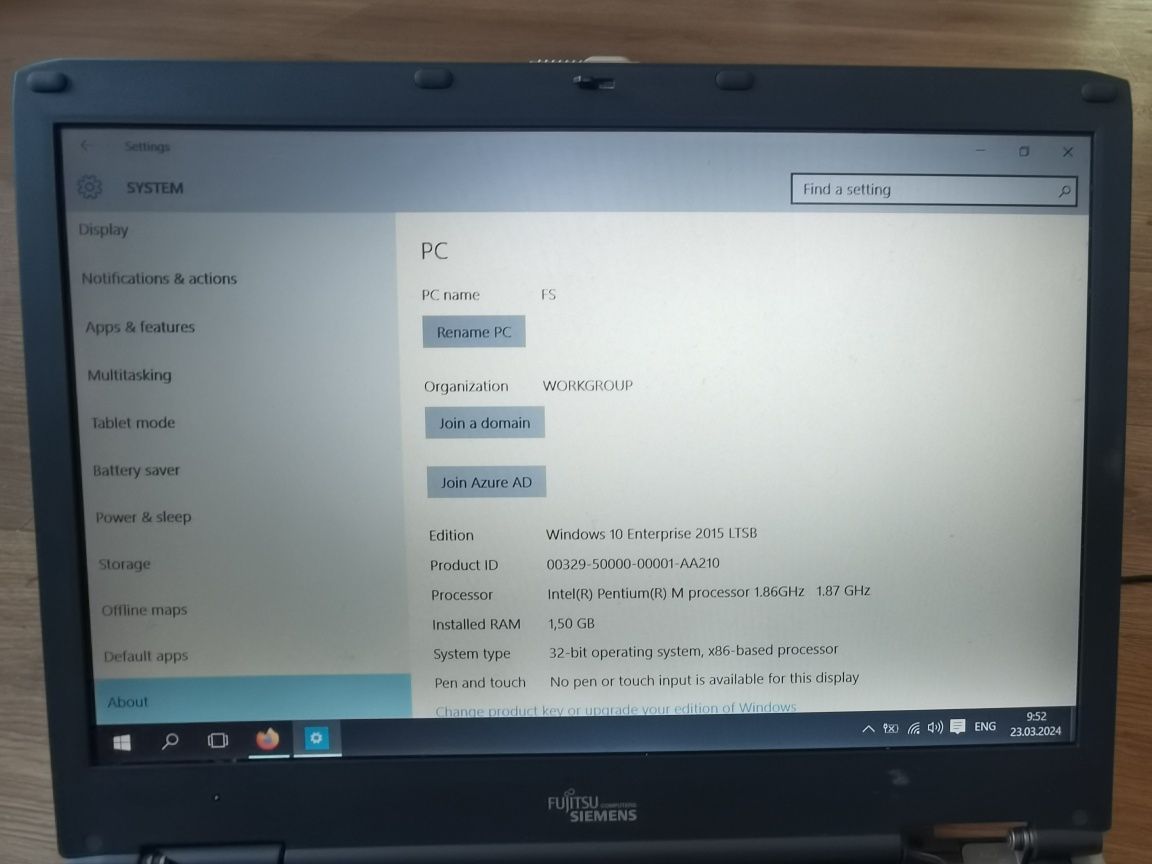 Ноутбук Fujitsu-Siemens Lifebook C1320. Windows 10, 1.5 RAM