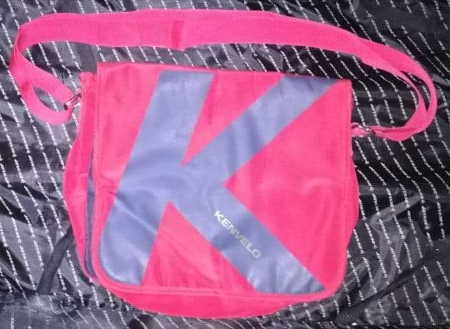 Czerwona torba Kenvelo na ramię A4 shoulder bag regul. pas plecak