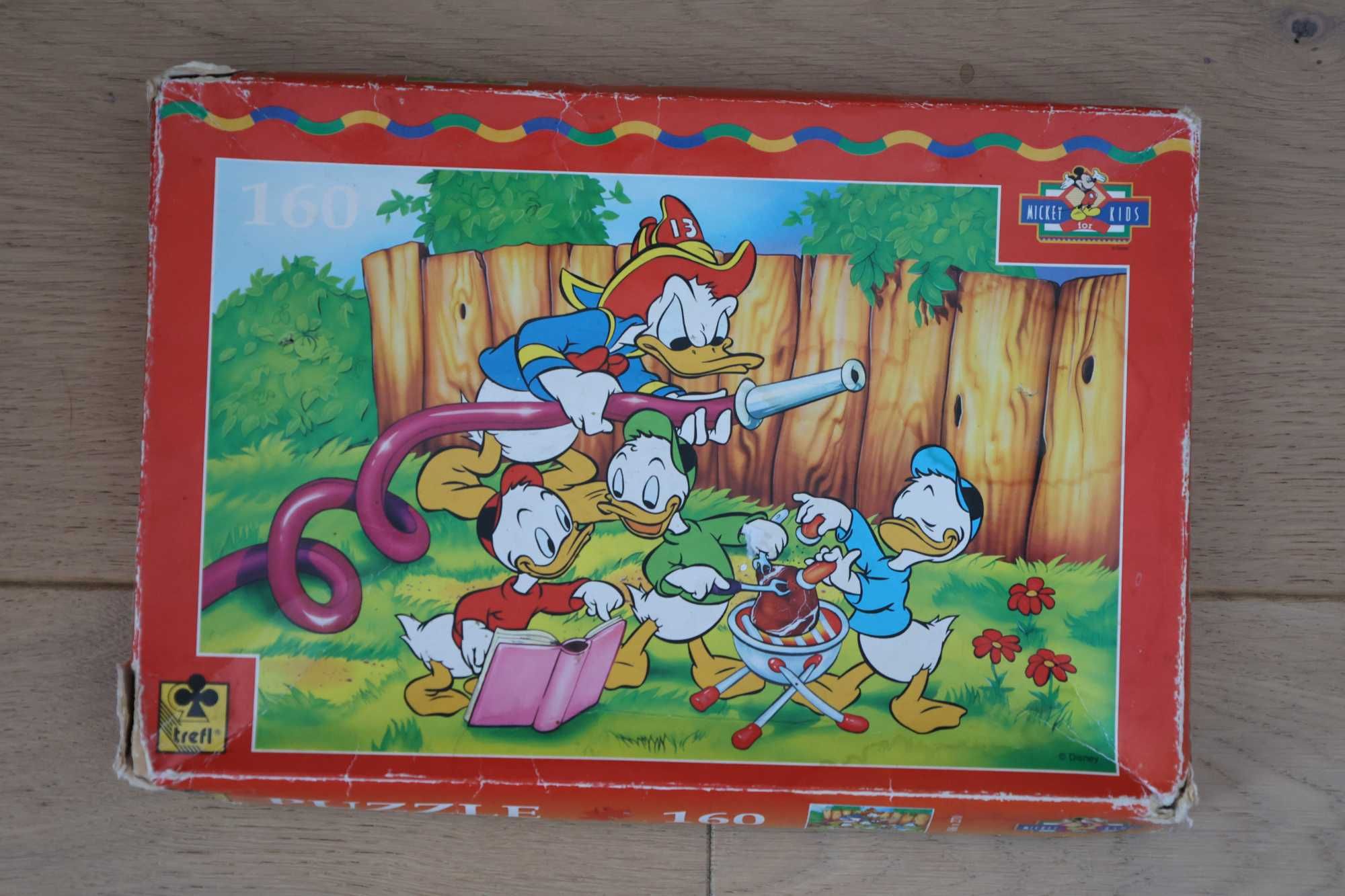 Puzzle  stary Trefl 160  Kaczor Donald i siostrzeńcy