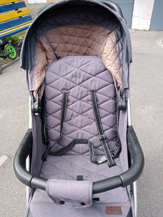 Прогулянкова коляска Carrello Vista