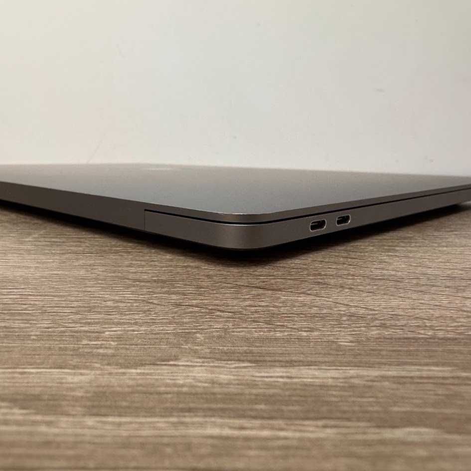 MacBook Pro 16" i9 / 32Gb DDR4 / SSD 512Gb / Radeon 5500m (код: M0341)