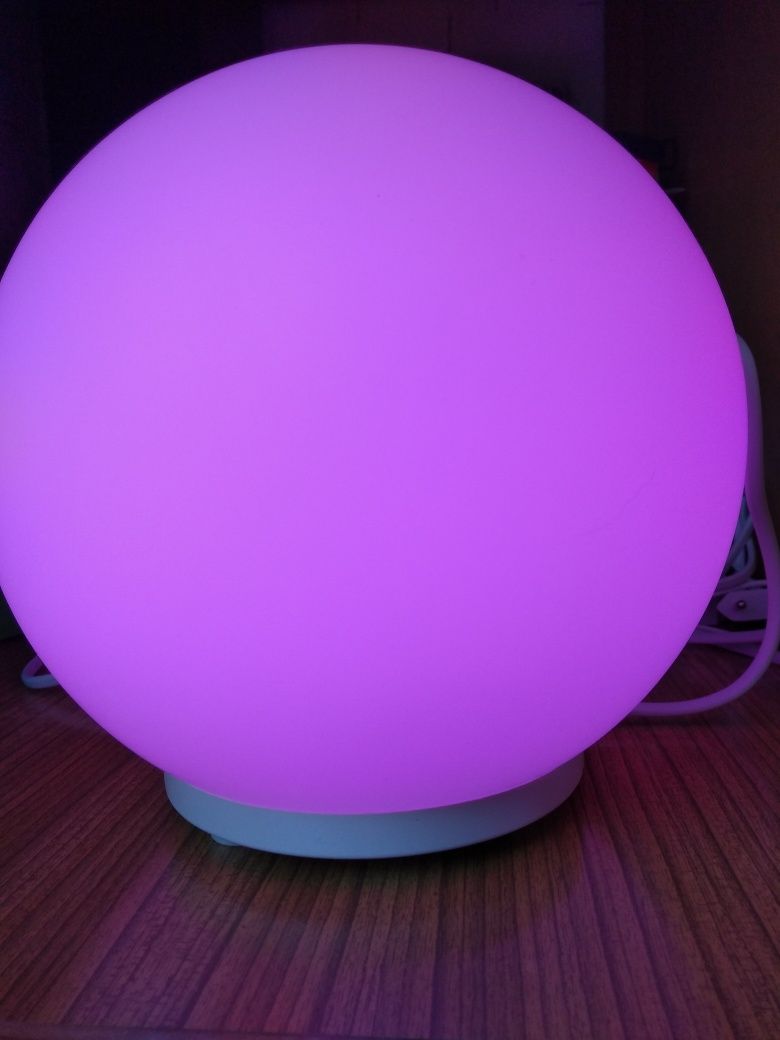 Lampka nocna led rgb na pilota