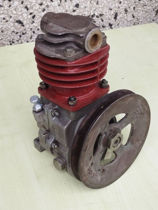 Sprężarka powietrza Ursus C-330, Star