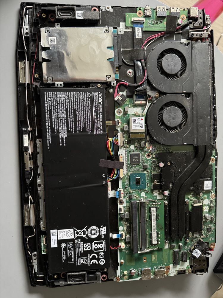 Acer Nitro 5, модель AN515-54-58TV