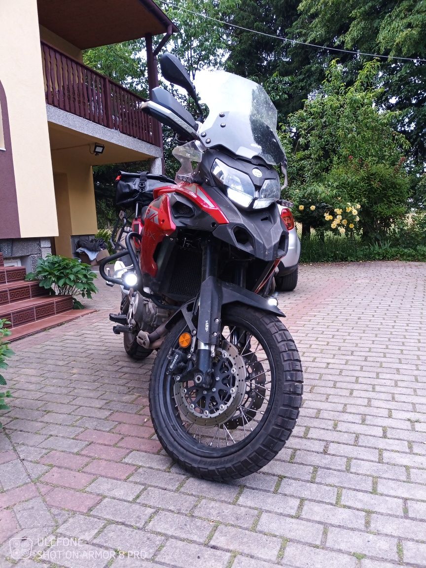 Benelli trk 502 x