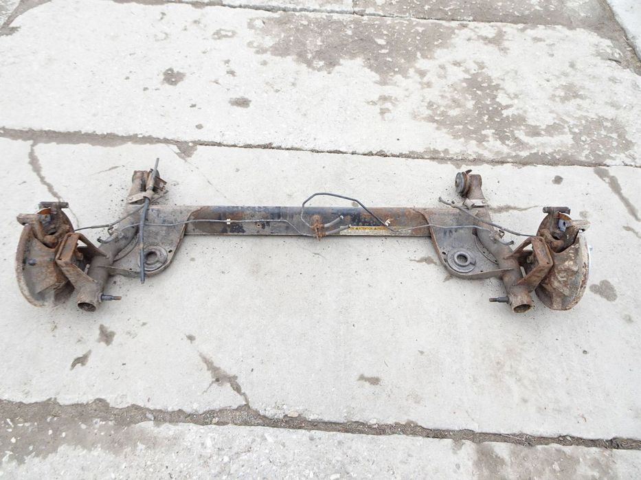 belka tył zawieszenie kpl. suzuki swift mk6 sport