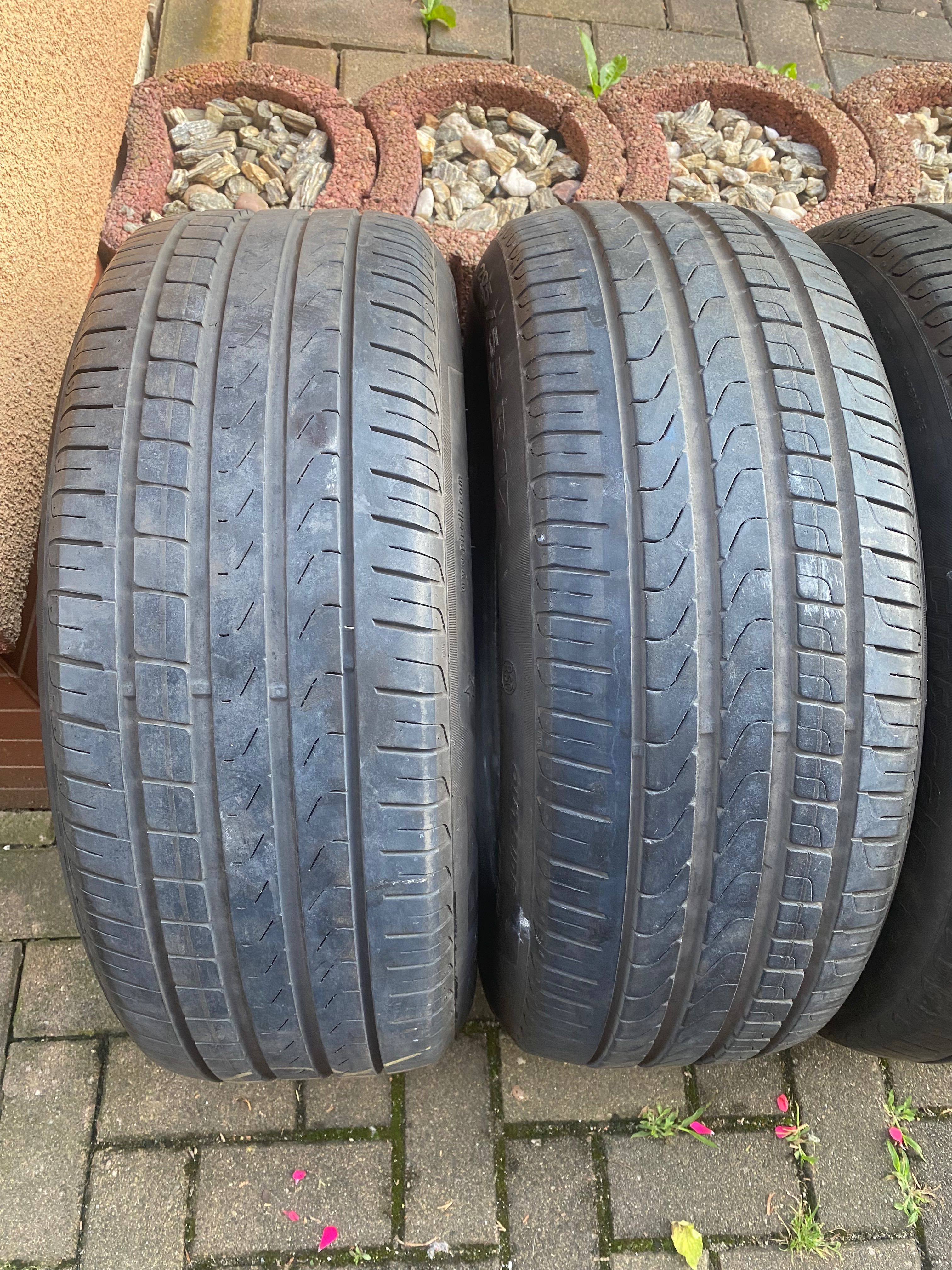Opony Pirelli 17/225/55