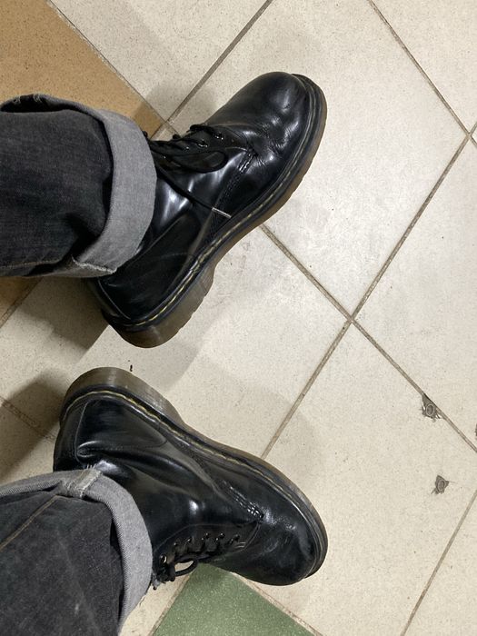 чоботи dr martens
