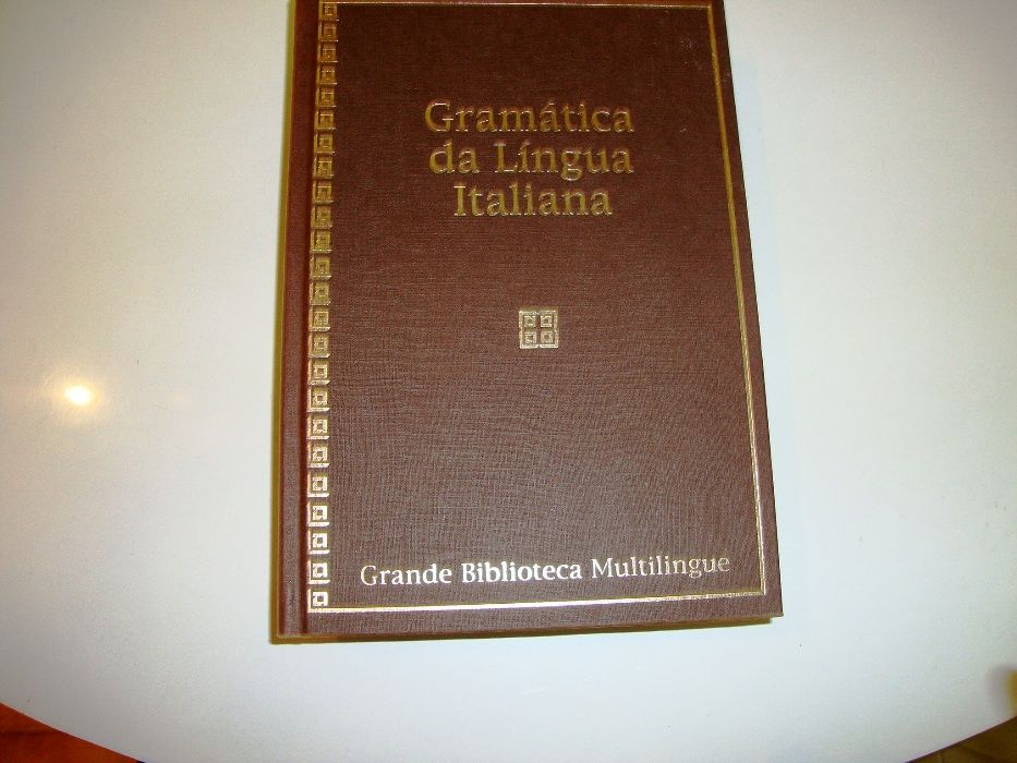 Gramática multilingue, 5 volumes, 5 Línguas