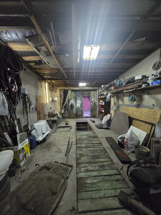 Продам гараж під бізнес чи ін. Район ринку Барабашова