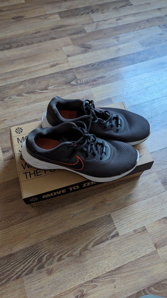 Кросівки Nike Revolution 6 NN 40-41 розмір (26,5 см)