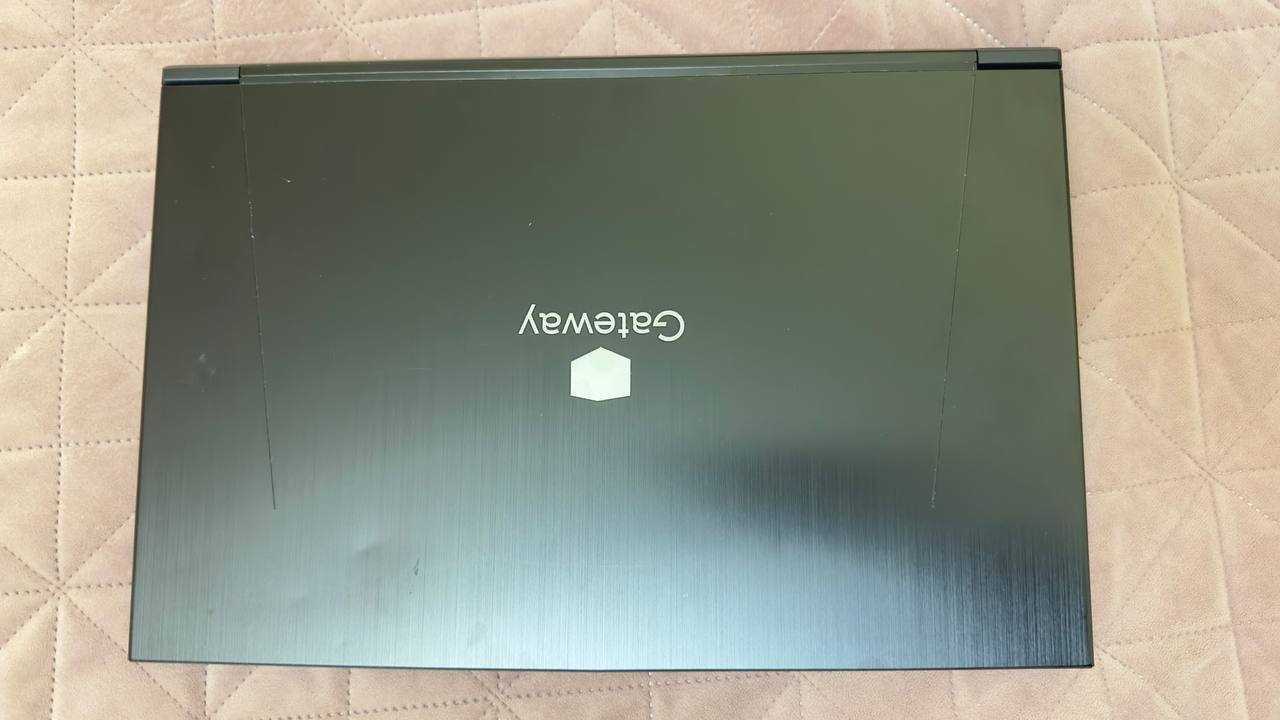 Acer Gateway GGNC71719-BK