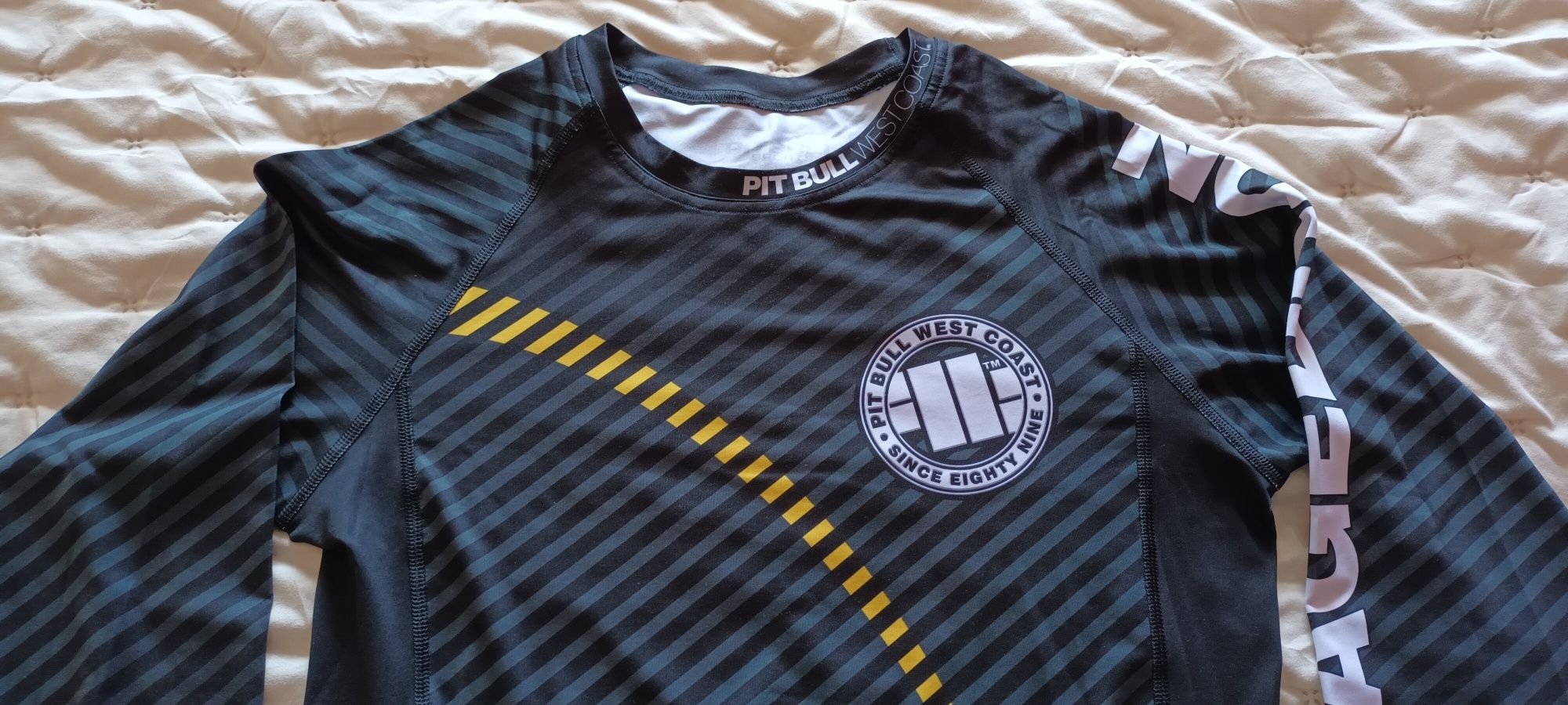 Rashguard Runmageddon Pit Bull West Coast Genuine L