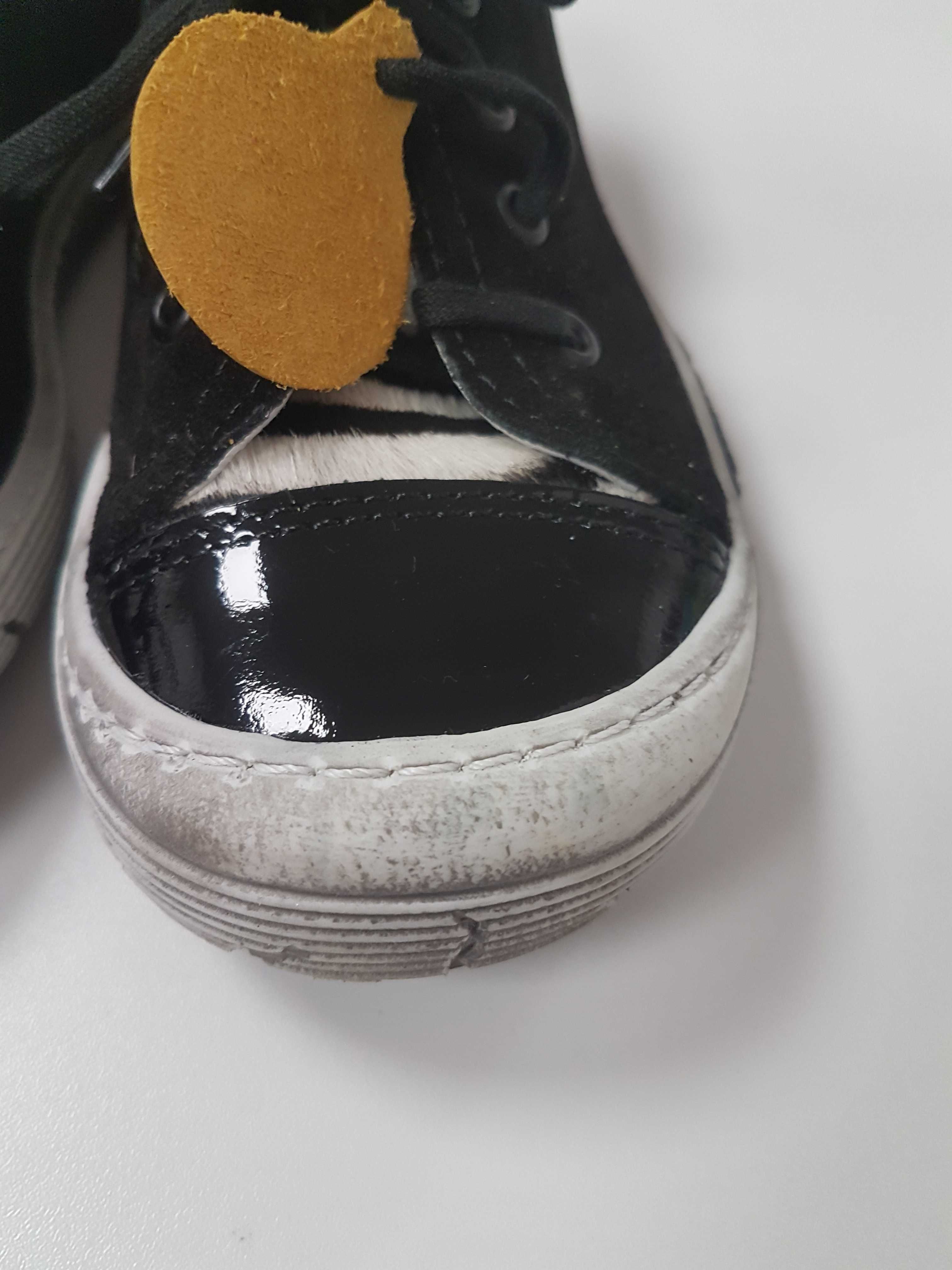 Buty dziecięce EMEL'a E2592A Rozmiar 29