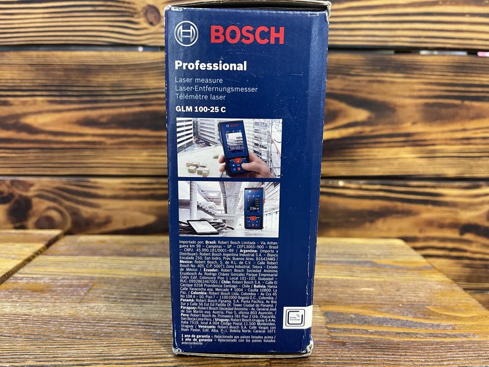Лазерный дальномер Bosch Professional GLM 100-25 C с чехлом