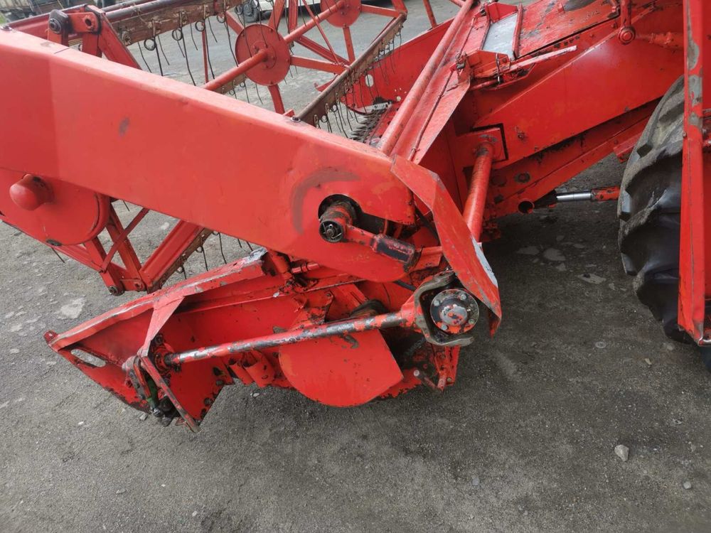 Продаю DEUTZ FAHR M88S комбайн