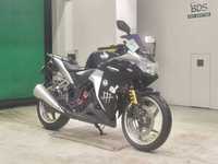 Honda CBR 250R (3513)