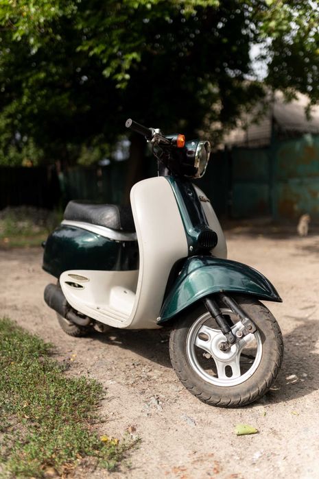Продаю стильний та надійний скутер Honda Giorno.