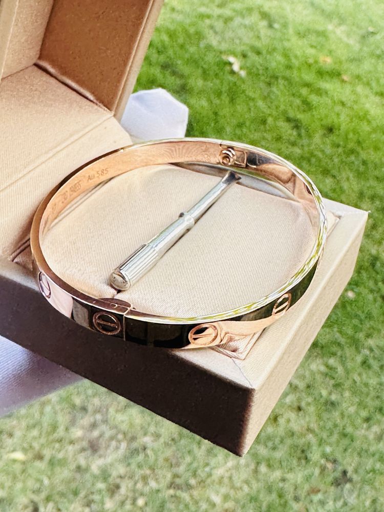 Золотой браслет cartier 585