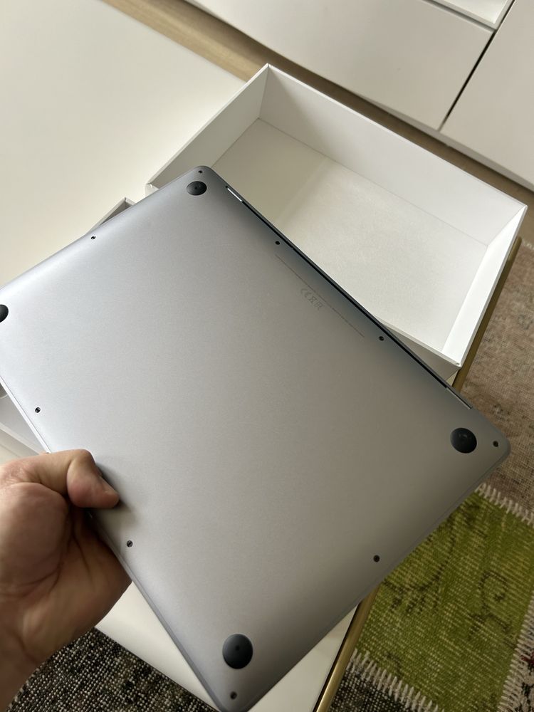 MacBook Air Retina 13.3-inch (2020) - Core i3 - 16GB SSD 256