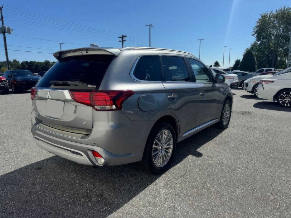 Mitsubishi Outlander PHEV SEL      2020