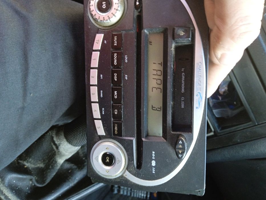 Radio Grundig cl 2200 do poprawek na sztuke 2 din