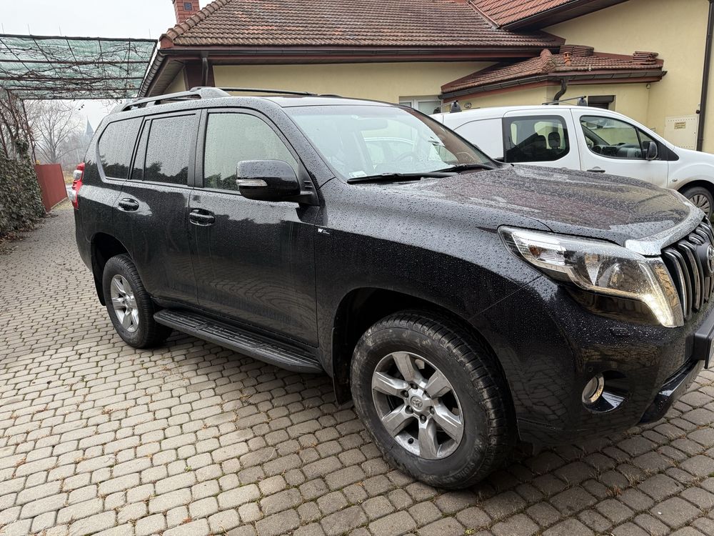 Toyota Land Cruiser 2017r