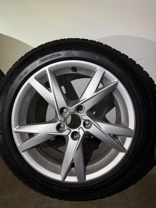 Зимові Шини 225/ 50 R 17 разом з дисками Audi