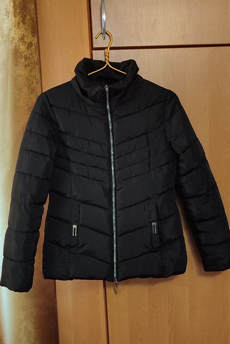 Пакет речей. 20 одиниць. Жіноча куртка, светр, джинси, футболки