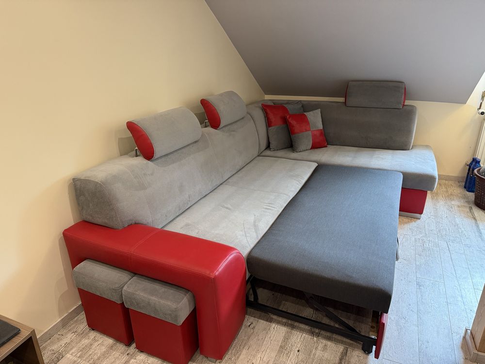 Narożnik materiałowy z funkcją spania