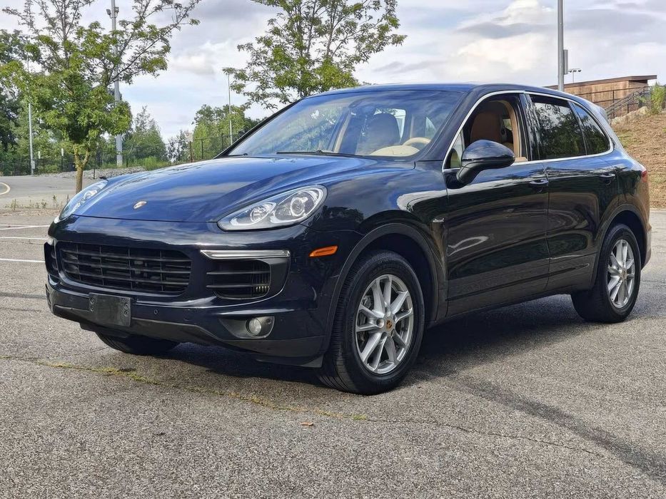 Porsche Cayenne      2015